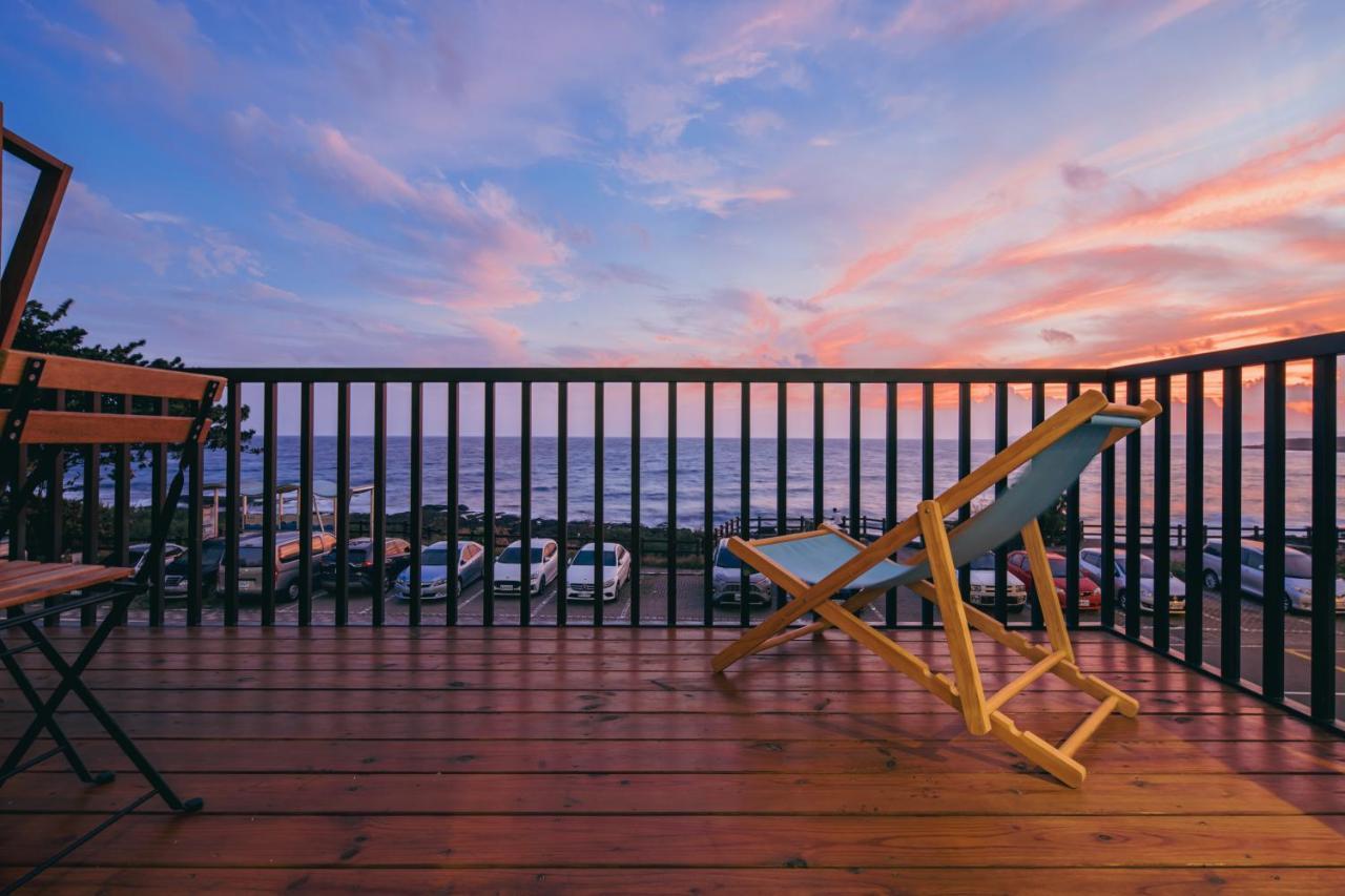 Chuanfanrock Haku Beach Days Inn Cape Eluanbi Екстериор снимка